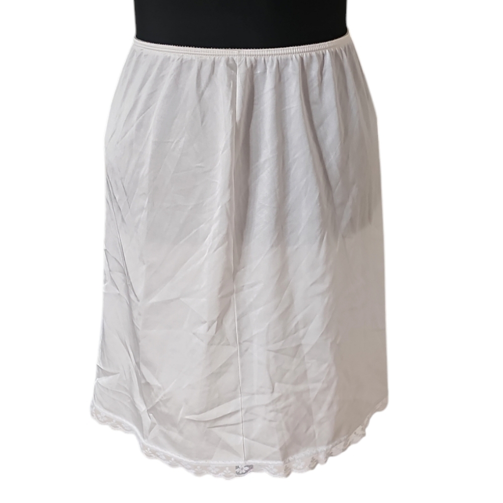 Vintage Warners 21" Above Knee Length White Half Slip Skirt Womens Medium